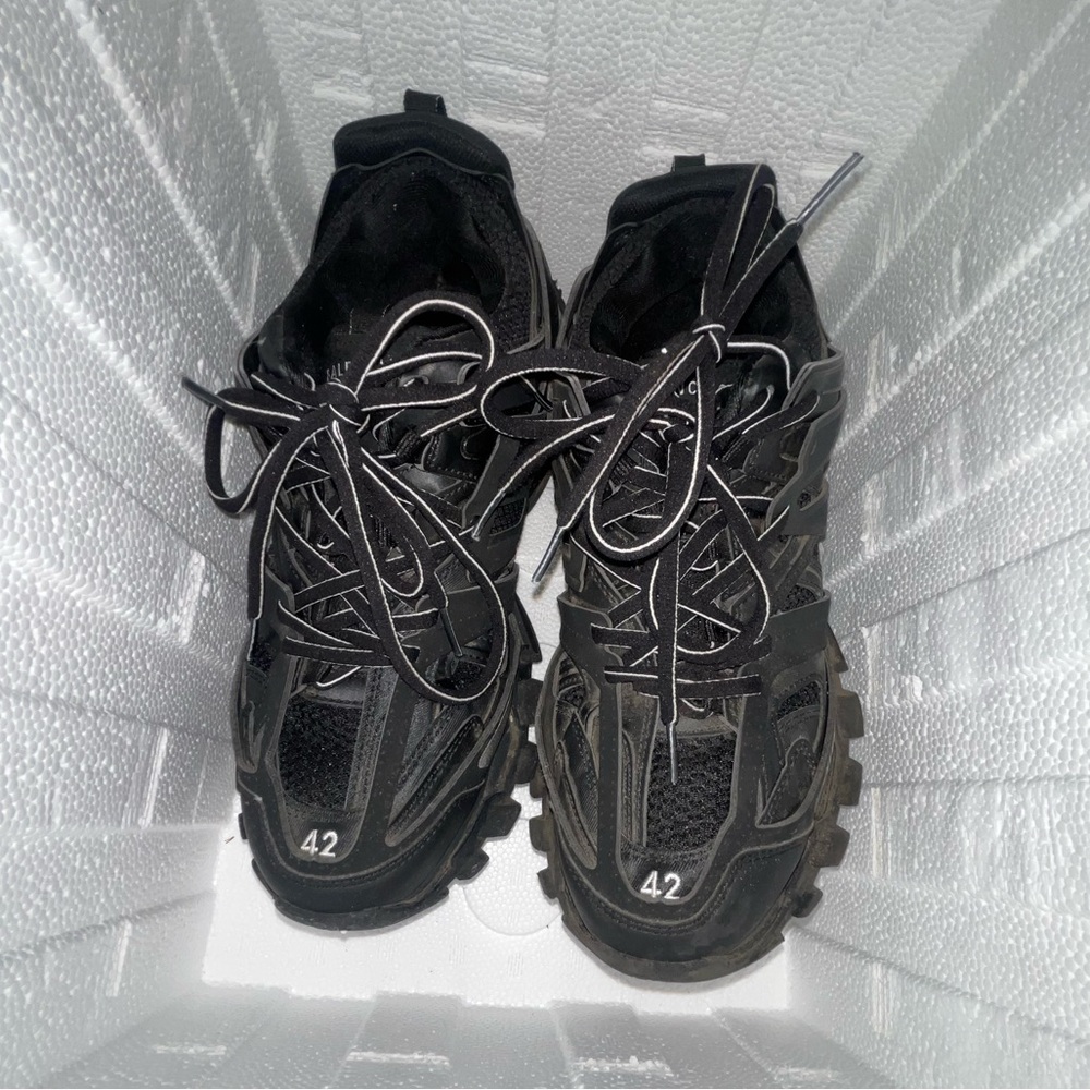 Men’s Balenciaga shoes